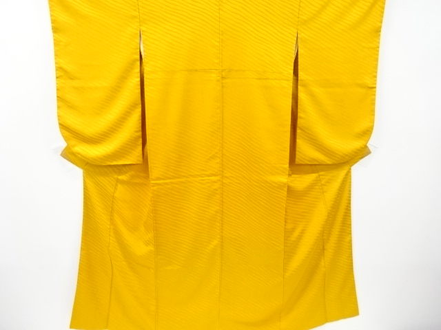 Maru様　M4521★ 着物淡雪 ★真綿紬　刺繍　2尺袖 胴抜き仕立て　さが美 Maru様 M4521☆ 着物淡雪 ☆真綿紬 刺繍 2尺袖 胴抜き仕立て